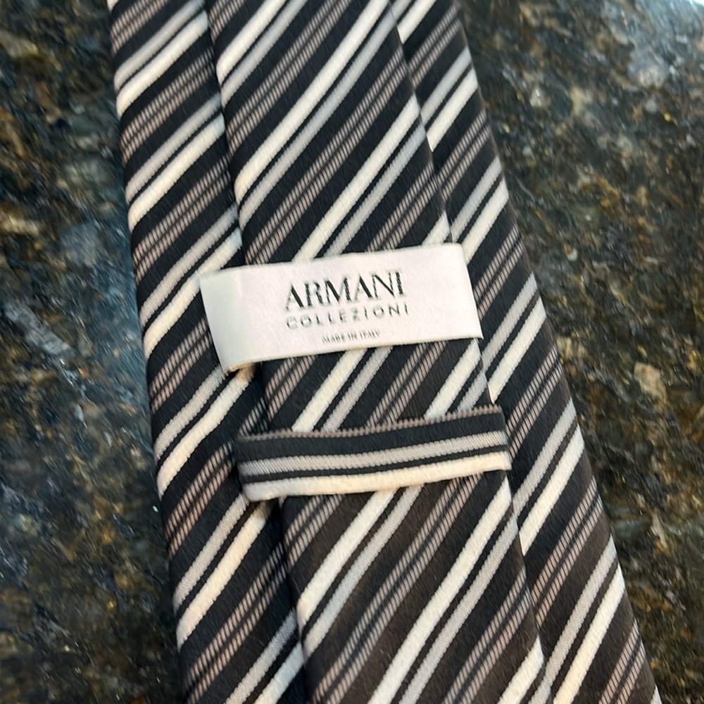 Black and gray tie